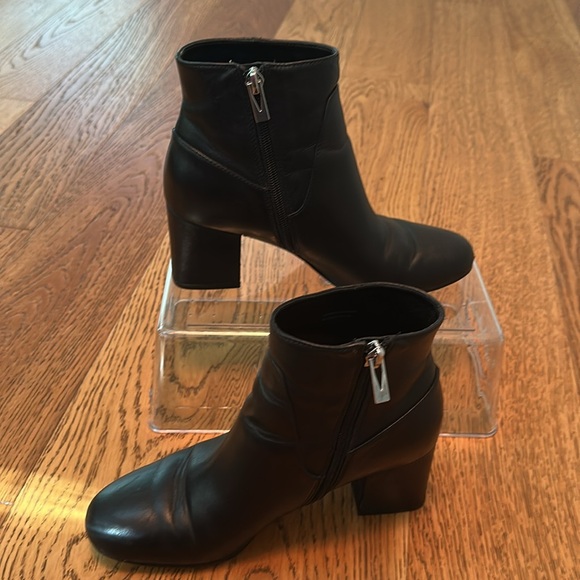 Via Spiga Black Ankle Booties with Chunky Heel - Picture 1 of 12